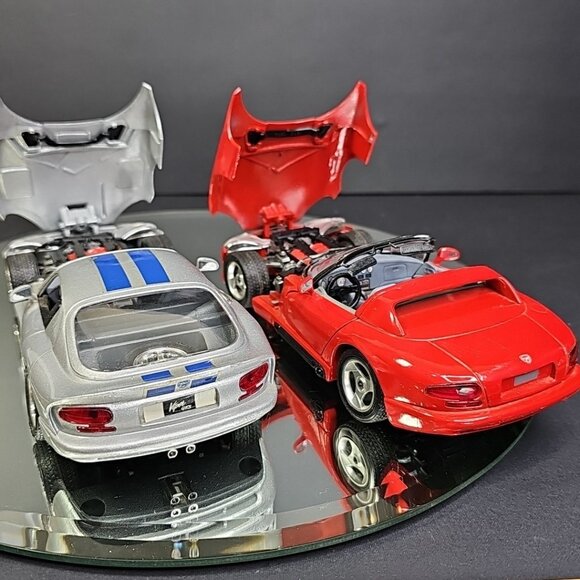 Bburago Dodge Viper Diecast Cars Blue Silver GTS And Red RT/10 ITALY Gen 1 Gen 2 - Picture 11 of 16